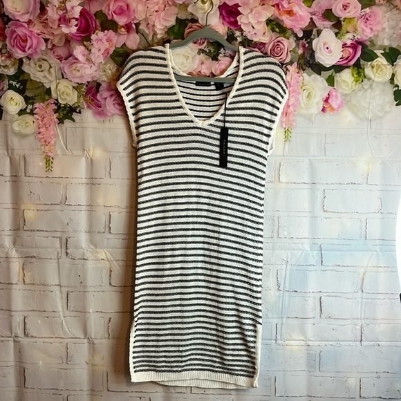 TAHARI SUPER SOFT VICOSE & COTTON KNIT SLEEVELESS STRIPED DRESS XS NWT - Picture 1 of 11